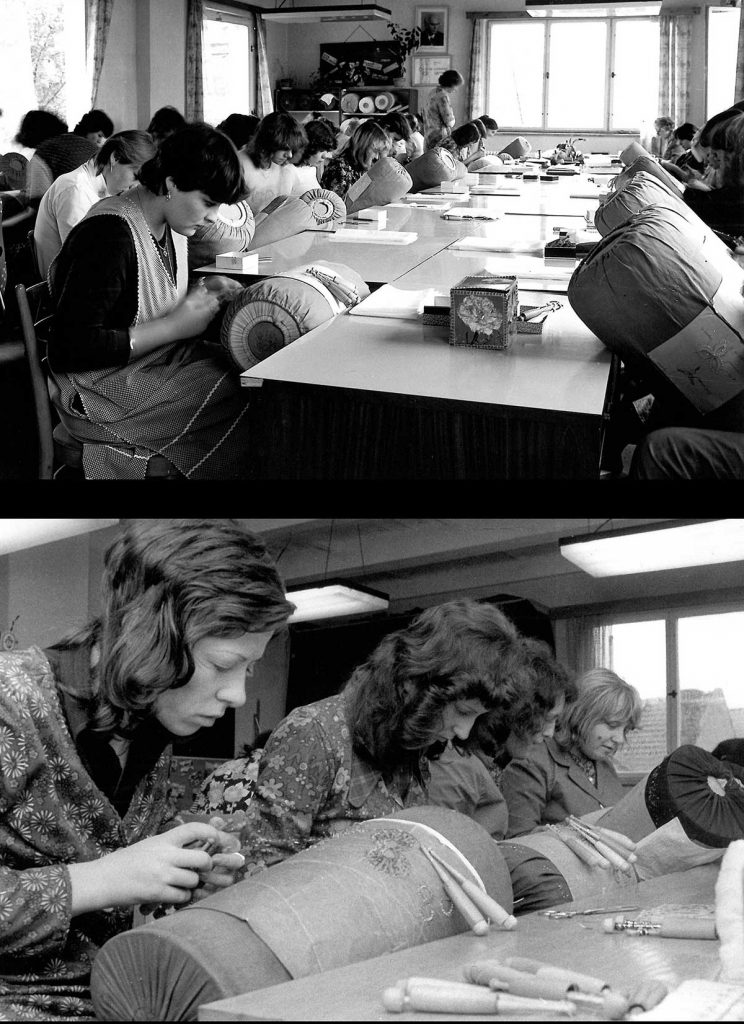 Krajkářská dílna v družstvu Vamberecká krajka Vamberk (2. pol. 20. stol.)