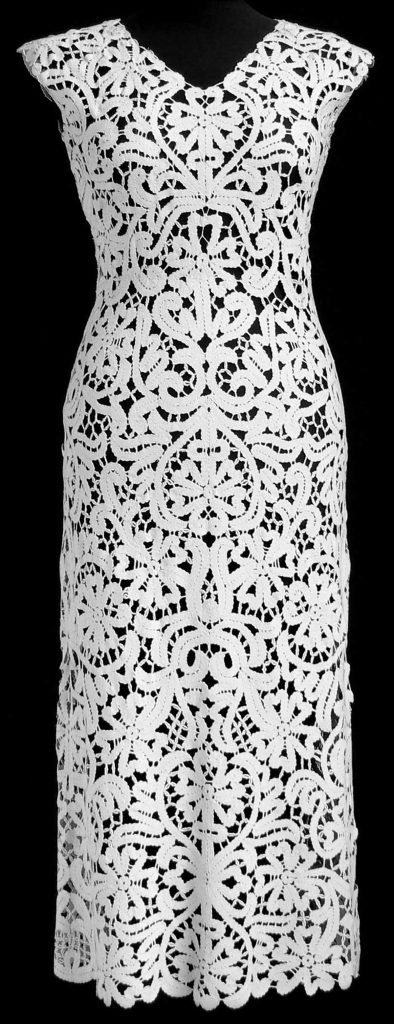 Společenské krajkové šaty (1955)