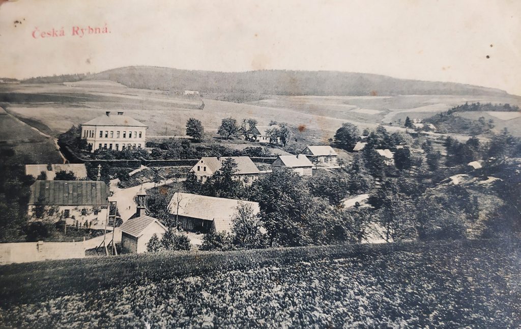 Česká Rybná se školou (30. léta 20. stol.)