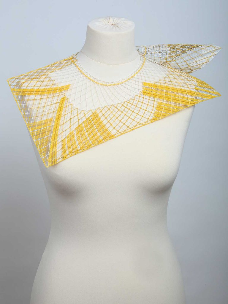 V rovnováze: Léto, bavlna, paličkovaná krajka, 2016