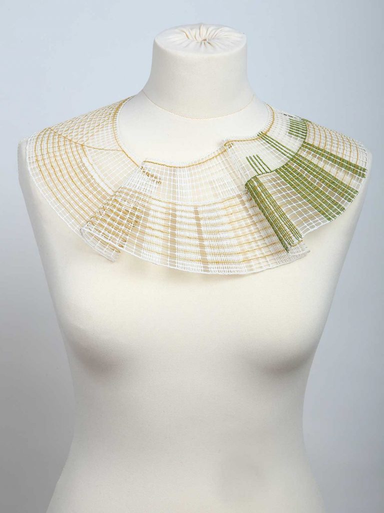 V rovnováze: Podzim, bavlna, paličkovaná krajka, 2016