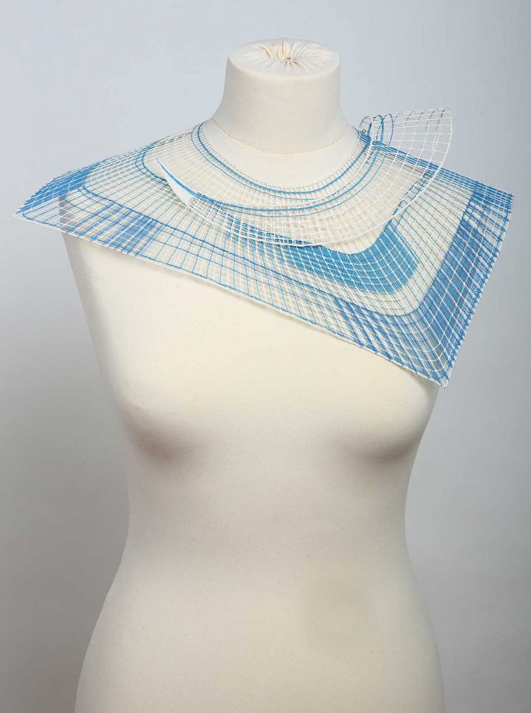 V rovnováze: Zima, bavlna, paličkovaná krajka, 2016