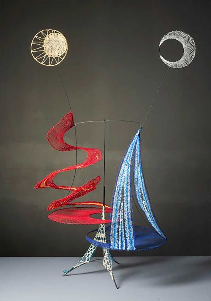 Milenci u Eifelovky, len, paličkovaná krajka, 2020​