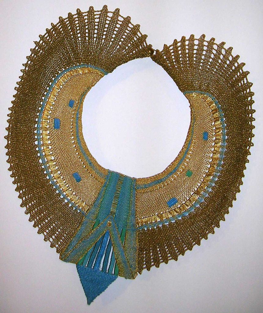 Límcový náhrdelník Tutanchamon II, dracoun, 38×32 cm, paličkovaná krajka, 1993