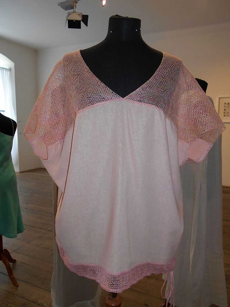 Halena (s ramínkem) s paličkovanou krajkou, len 2017