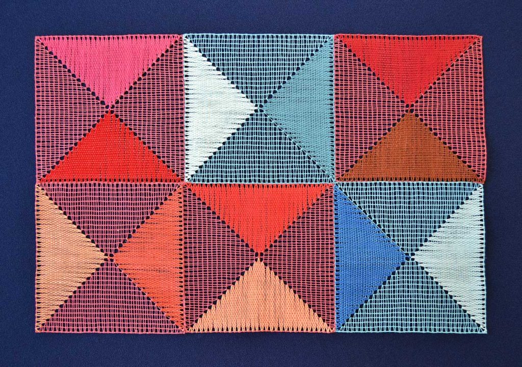 Hra čtverců, bavlna, paličkovaná krajka, 2011