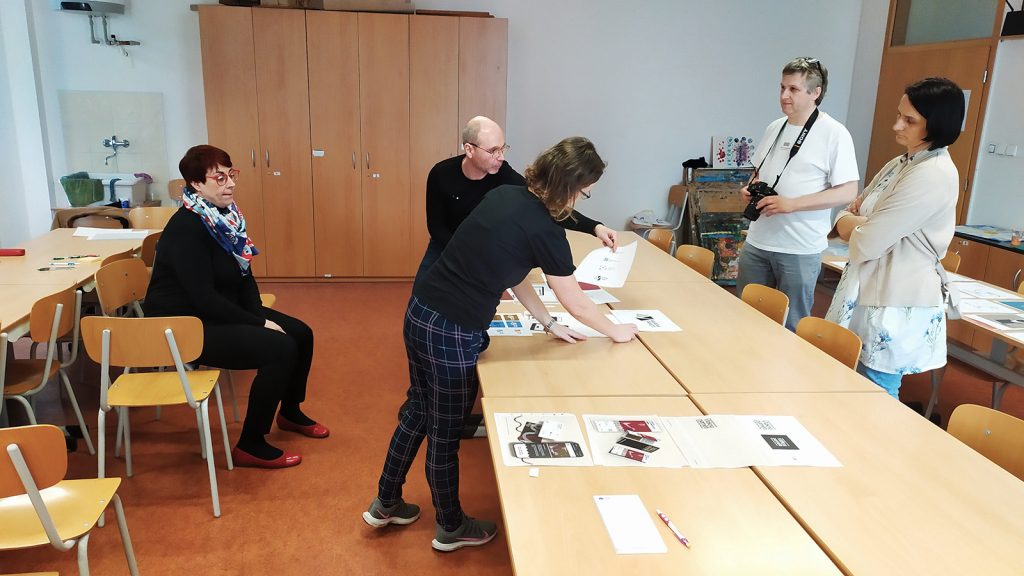 Výběrové řízení logotypu pro Vlákna paměti