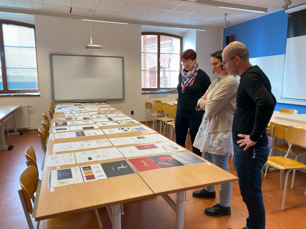 Výběrové řízení logotypu pro Vlákna paměti